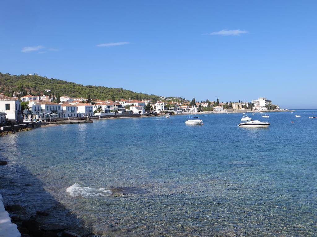 Victoria Studios Spetses Town Exterior photo